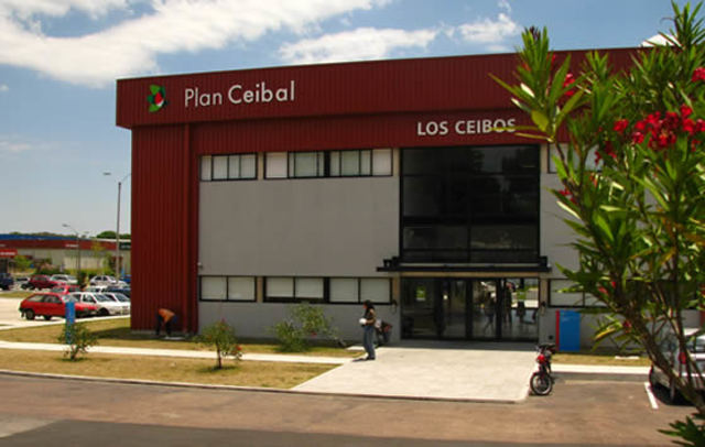 Creación del Centro Ceibal