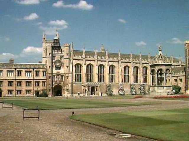 Newton enrolled at Trinity College, Camberidge