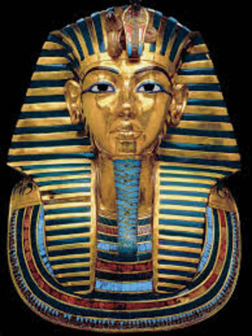 Tutankhamun becomes pharaoh
