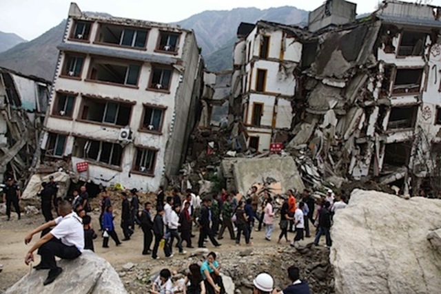 Earthquake strikes Sichuan Province