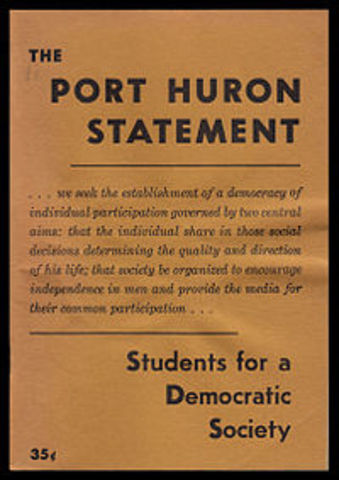 Tom Hayden presents the “Port Huron Statement”