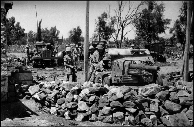 British troops invade Syria