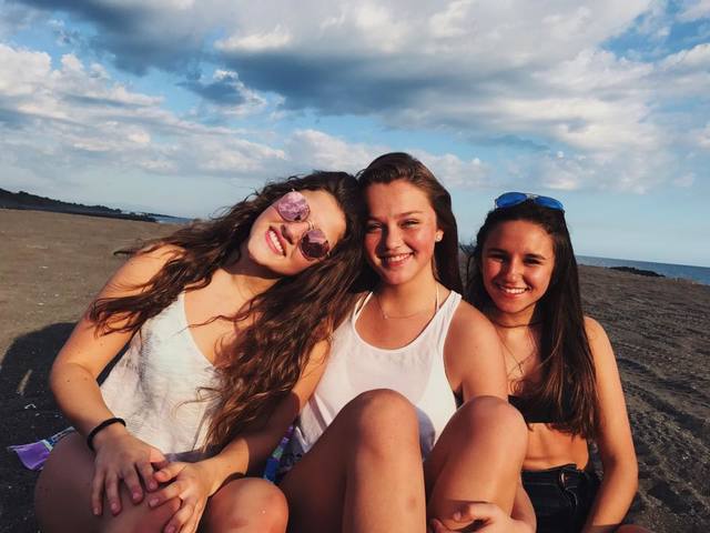 I went to the beach with my friends