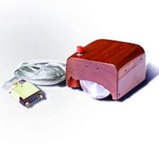 First computer with a mouse
