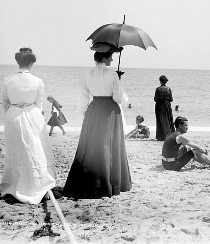 Gerald breaks up with Eva/Daisy