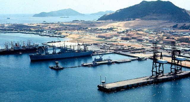 Russia Hands Back Cam Ranh