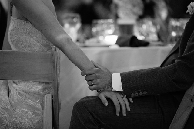 Eva/Daisy meets with Eric again