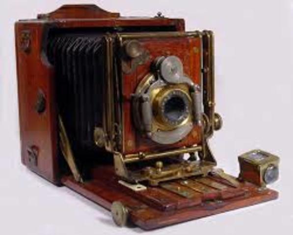 La fotografía por Luis Daguerre y Joseph Nicéphore