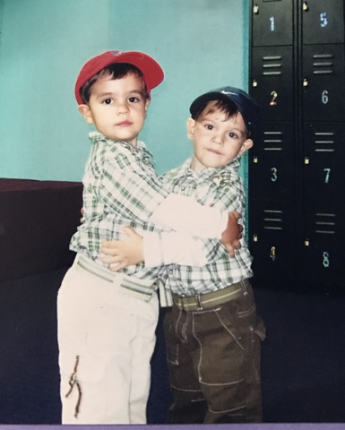 He´s little brothers where born.