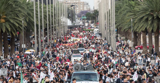 A seis meses de Ayotzinapa, México continua en pie de lucha