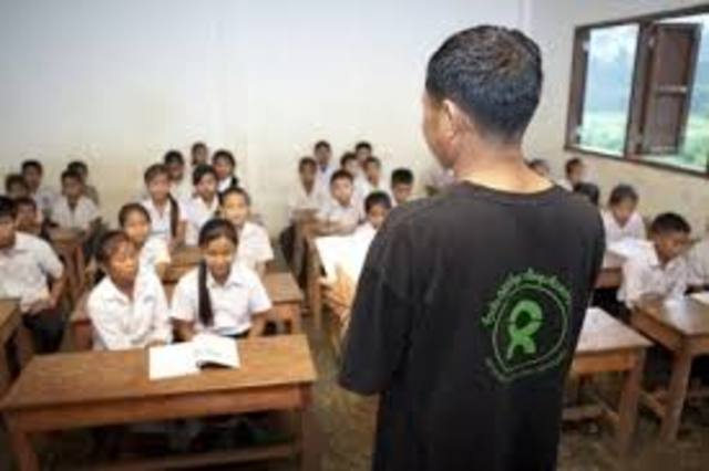 1959. Oxfam takes to the classroom