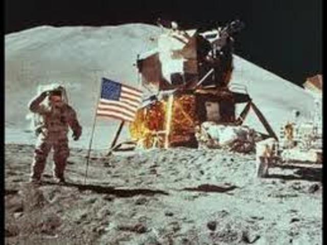 Neil Armstrong And Edwin Aldrin Become The First Men to Walk On The Moon