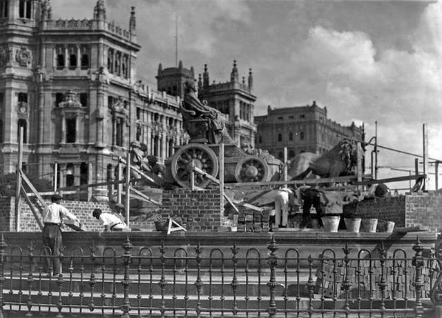 Dechén se infiltra en Madrid y en la buhardilla