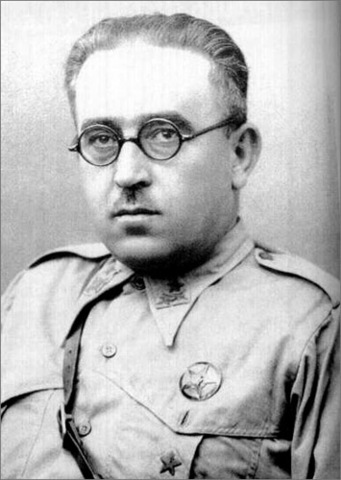 General Rojo decide regresar a España