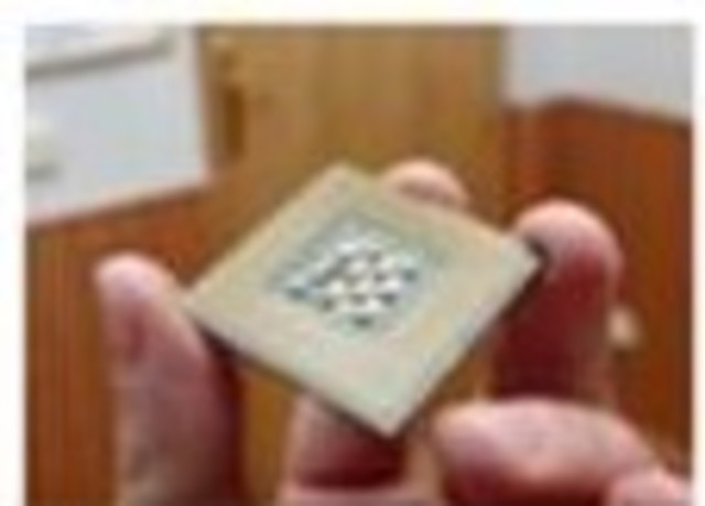 APARESEN LOS MICROPRO CESADOR COMPUTADORAS PERSONAL CUARTA GENERACION