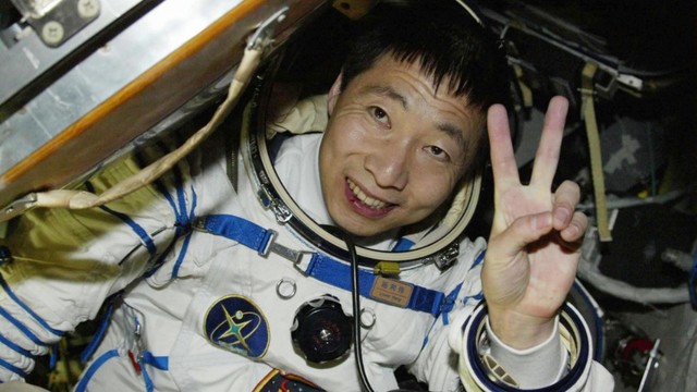 China's first manned space mission