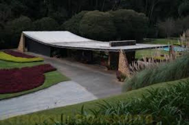 Casa Edmundo Cavanelas