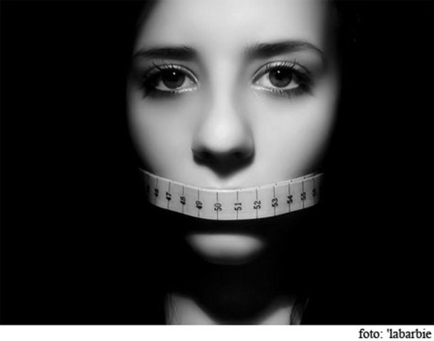 Anorexia (Siglo XVI Empiezan aparecer datos de personas que presentan trastornos alimenticios)