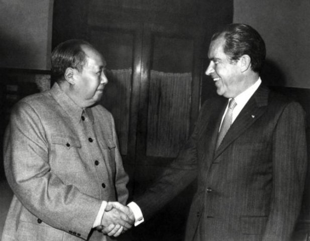 Nixon visits China