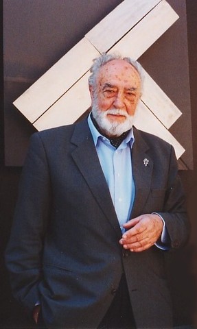 NESTOR BASTERRETXEA CREÈ "FRONTERA FILMS"