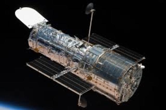 1990 Hubble Space Telescope