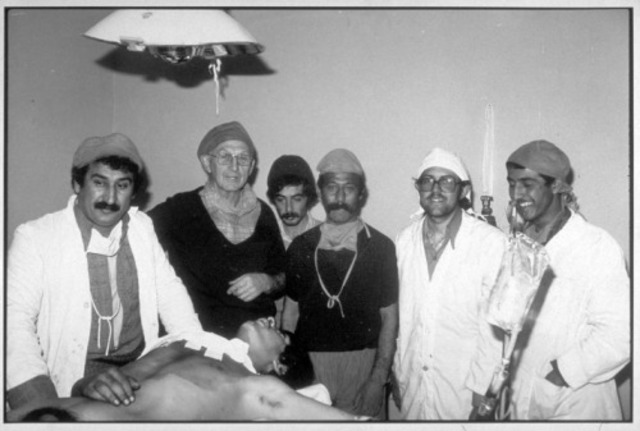 MSF surgery in war zone