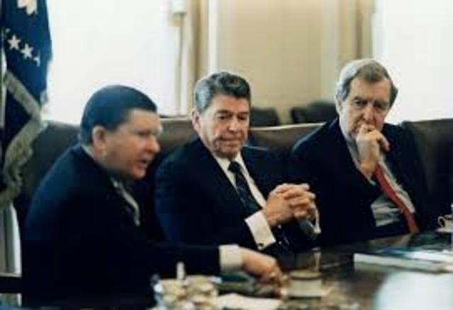 Iran Contra Scandal Erupts
