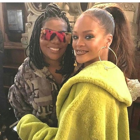 Ludmilla junto com Rihanna semana da moda em Paris