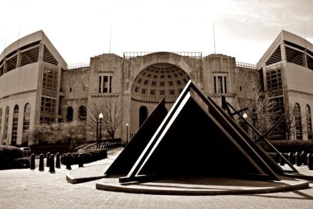 Jesse Owens Memioral is Dedicated