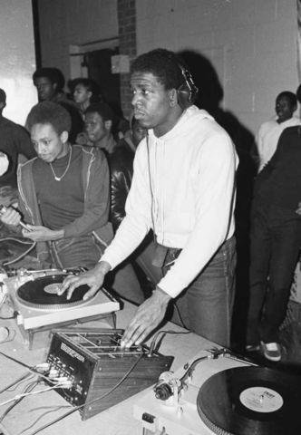 DJ Kool Herc is now Famous