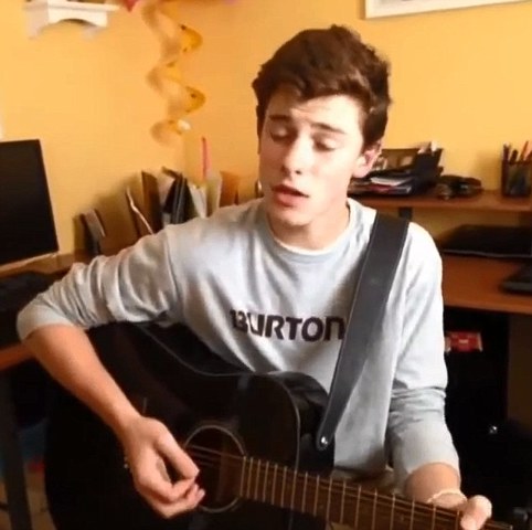 Shawn posts first vine.