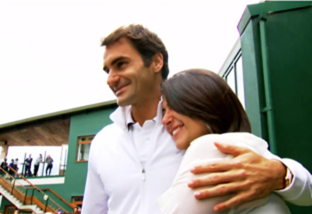 Beatriz meets Roger Federer BEATRIZ VOLLEYS WITH WIMBLEDON LEGEND ROGER FEDERER