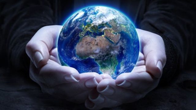 Naceu o planeta Terra