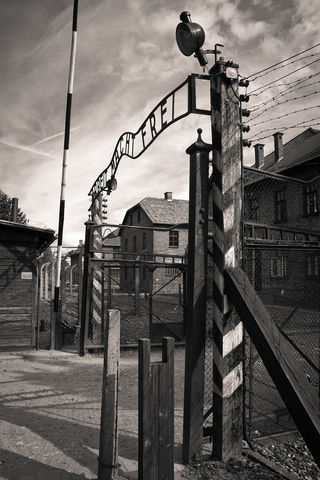 Inauguración de Auschwitz
