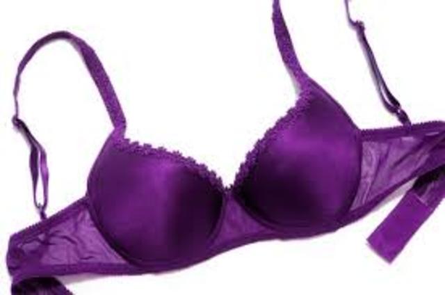 Fyrsta brjóstastækkunin