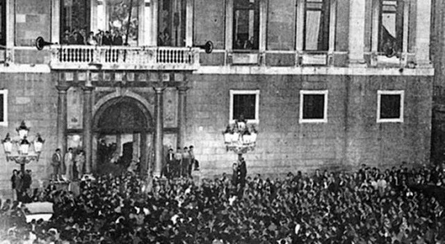 Lluís Compans se auto-proclama presidente de Cataluña