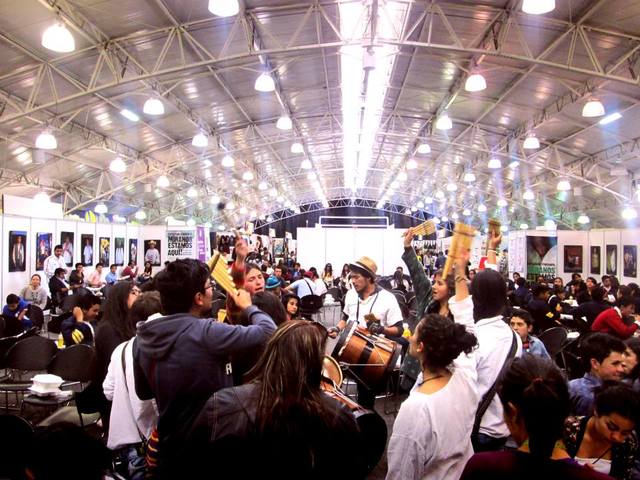 Formando tejido social