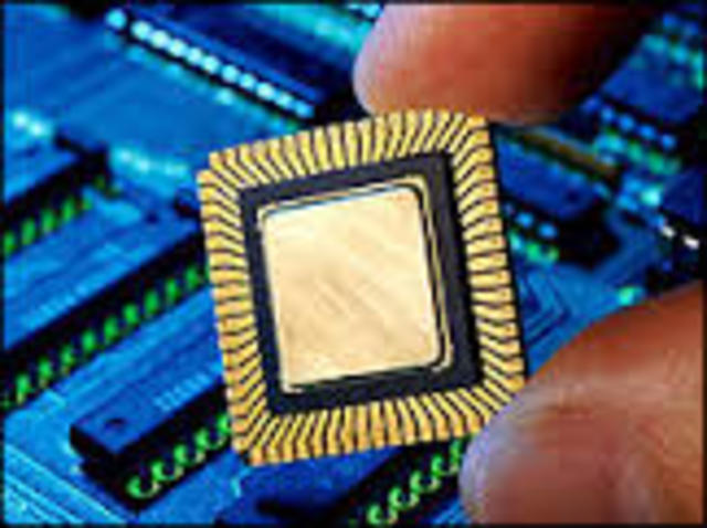 Chip de silicio y transistores en una CM2