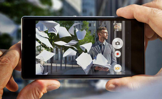 EL CELULAR CON CÁMARA  AÑO 2014