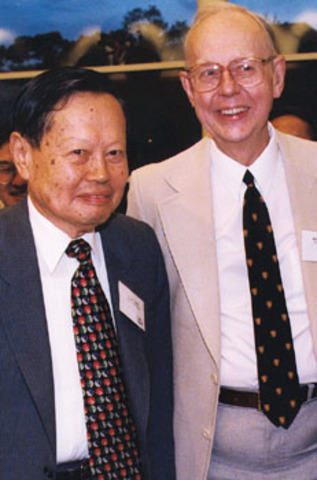C.N. Yang y Robert Mills