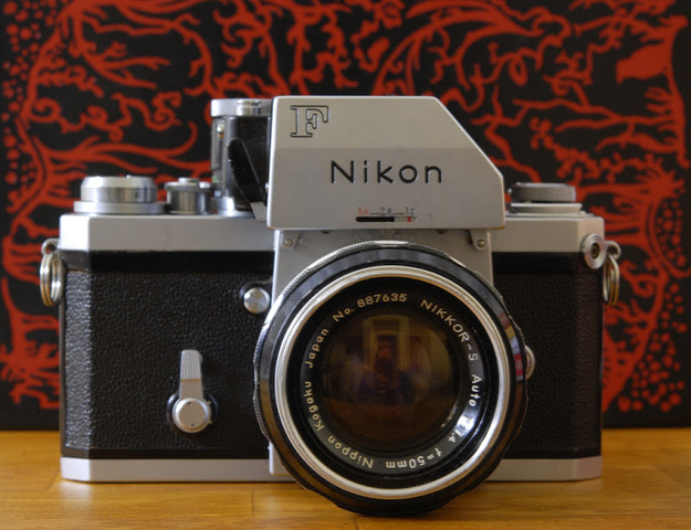 Nikon et l'appareil reflex