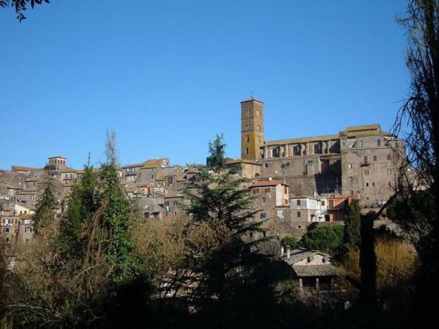 Cessione della rocca di Sutri al papato