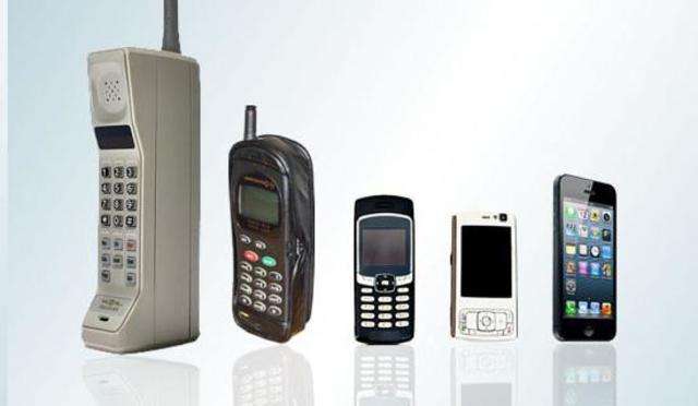 История создания мобильных телефонов.