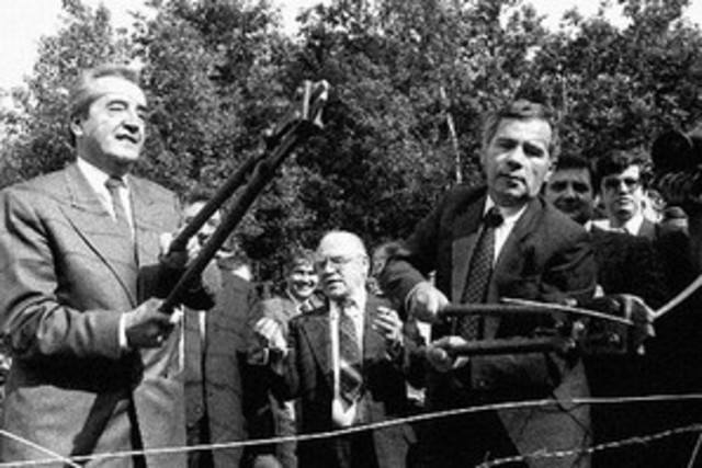 Hungary Opens Border with Austria