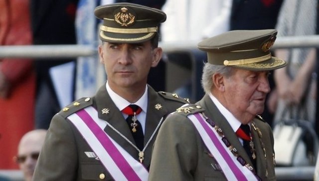 Abdica el rey Juan Carlos