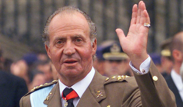 Comienza a reinar el rey Juan Carlos