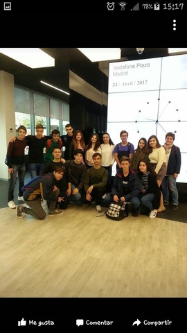 LA MEJOR CLASE CON LOS MEJORES COMPAÑEROS Y LA MEJOR PROFESORA