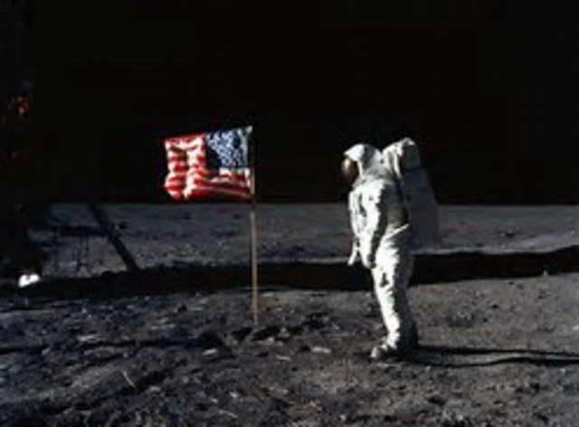 Apollo 11 to the Moon