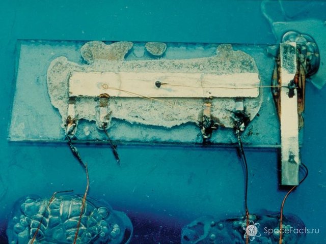 Первая микросхема