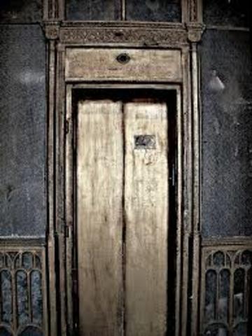 Improved Method For Opening and Closing Elevators